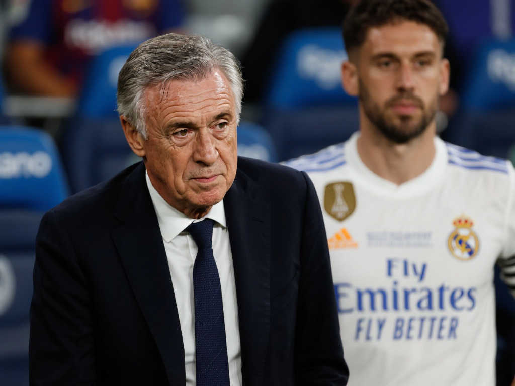 多个赛季的 多个赛季的